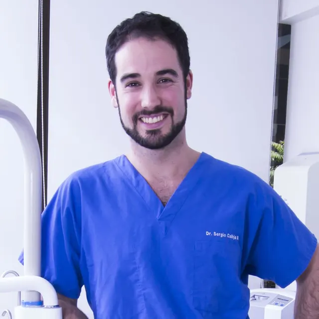 Dr. Sergio Calleja, Cirugía Oral e Implantología en Elite Dental
