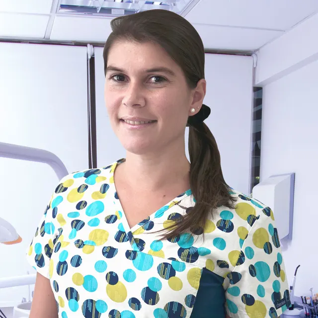 Dra. Marcela Nandin, Estética Orofacial y Odontología Infantil en Elite Dental